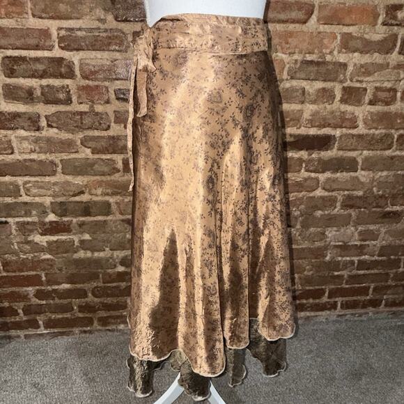 Boutique NWT Reversible Silk Wrap Skirt Floral Bronze Satin Midi Women’s Sz M - Picture 3 of 9